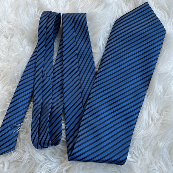 ✅ ERMENEGILDO ZEGNA Striped Luxury Tie 100% Silk - Picture 5 of 5